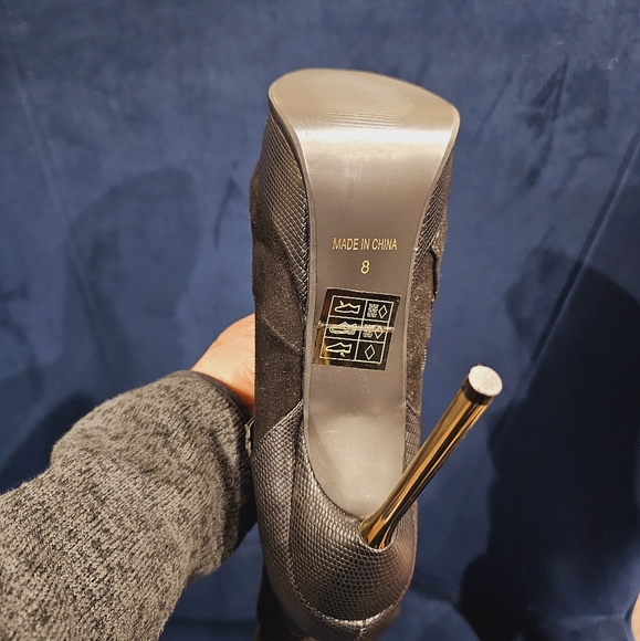 Boots - Picture 2 of 2